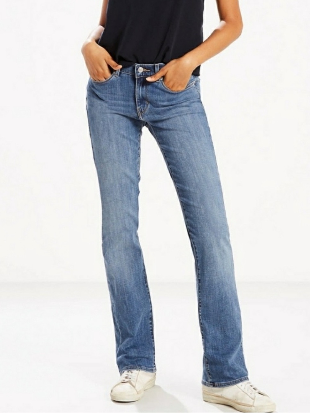 Levi’s 545 Low Rise Bootcut Medium Light Wash Jeans Women 4